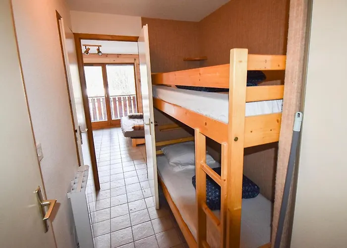 Le Pied des Pistes A13, Joli Studio tout confort 4 pers, vue vallée imprenable, DRAPS NON COMPRIS